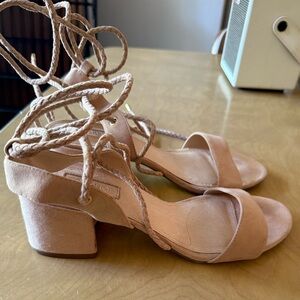 Topshop Velvet Cream Ankle Laceup Heel • Size 8.5